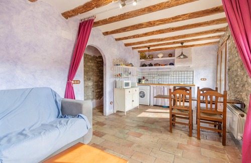 Bellestar Apartamento | Apartamento 'Guarta' con vistas a la montaña, piscina compartida y Wi-Fi