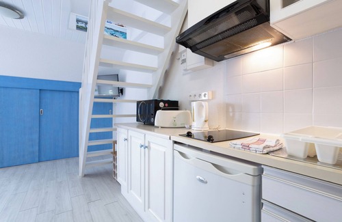 Trevignon Apartamento | Apartamento 'Guillaume' con vistas al mar