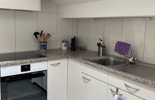 Adelboden Apartamento | Apartamento Hari by Interhome