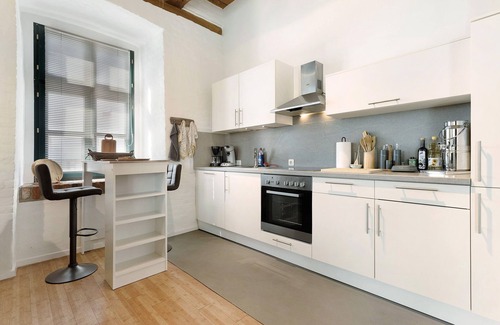 Holtenau Apartamento | Apartamento 'Haus Förde Kanalpackhaus' con vistas al mar, terraza compartida y Wi-Fi