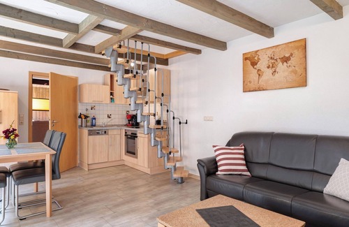 Otterndorf Casa | Apartamento 'Haus Schöneck' con terraza privada, jardín privado y Wi-Fi