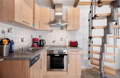 Otterndorf Casa | Apartamento 'Haus Schöneck' con terraza privada, jardín privado y Wi-Fi