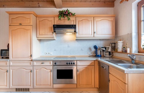 Schonach im Schwarzwald Apartamento | Apartamento 'Haus Silberberg' con jardín compartido, balcón y Wi-Fi