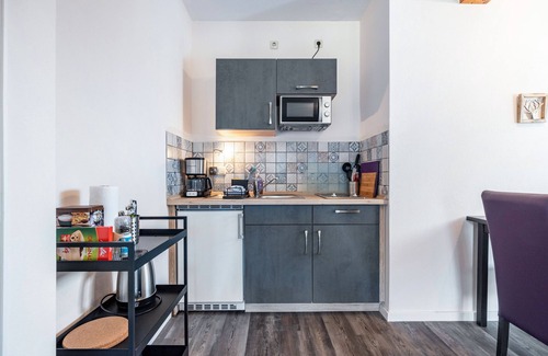 Undeloh Apartamento | Apartamento 'Haus Wacholder Wohnung 1' con jardín compartido, balcón y Wi-Fi