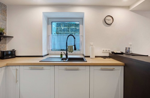 Haeusern Apartamento | Apartamento 'Heimelige Schwarzwaldwohnung Stein' con terraza privada y Wi-Fi