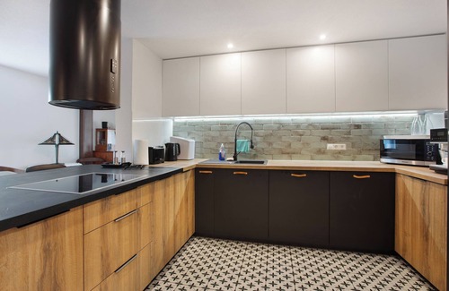 Haeusern Apartamento | Apartamento 'Heimelige Schwarzwaldwohnug Berg' con balcón y Wi-Fi
