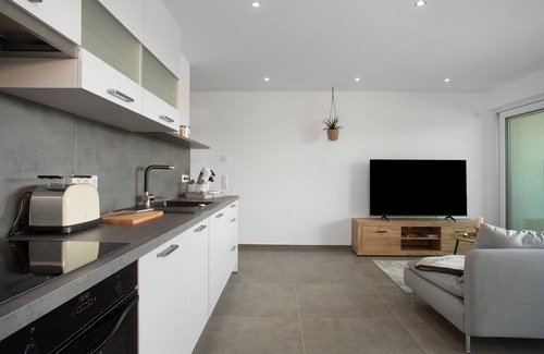 Pfullendorf Apartamento | Apartment 'Herzensprojekt' with Balcony and Wi-Fi