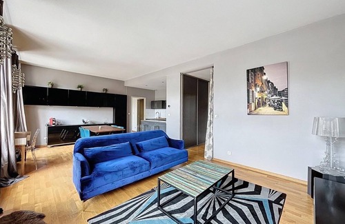 Metz-Centre – Ancienne Ville Apartamento | Apartment, high standard, view of the Cathedral and Temple Neuf, with parking lot