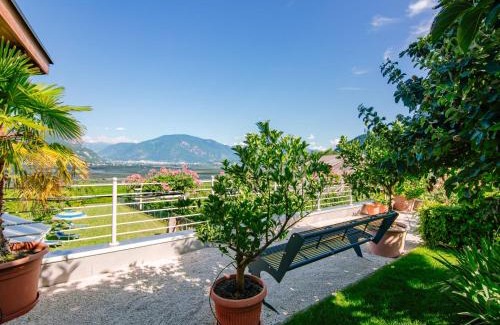 Andriano Apartamento | Apartment Hocheppan by Interhome