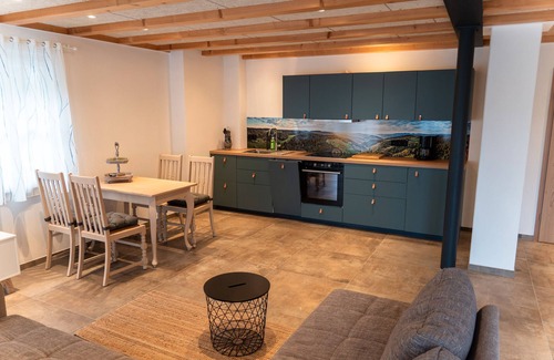Wolfach Apartamento | Apartment 'Hof' with Mountain View, Private Terrace and Wi-Fi