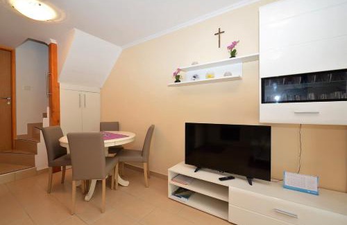 Sveti Jakov Apartamento | Apartment Hrasta
