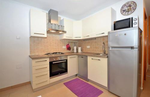 Sveti Jakov Apartamento | Apartment Hrasta