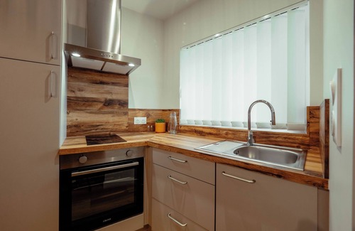Creully Apartamento | Apartment in the Heart of Normandy. Close to the D-Day Beaches!