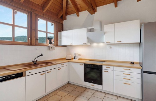 Erfweiler Apartamento | Apartamento 'Idyll 1' con vistas a la montaña, balcón y Wi-Fi