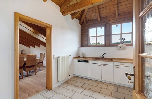 Erfweiler Apartamento | Apartamento 'Idyll 1' con vistas a la montaña, balcón y Wi-Fi