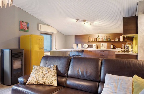 Tirano Apartamento | Apartamento 'Il Castellaccio - Tirano' con vistas a la montaña y Wi-Fi