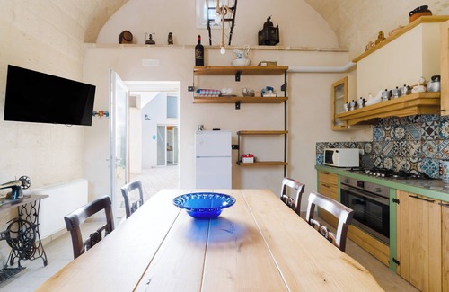 Uggiano la Chiesa Apartamento | Apartamento 'Ilios' con terraza compartida, Wi-Fi y aire acondicionado