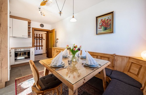 Angerberg Apartamento | Apartamento "Im Haus Stöckl" con vistas a la montaña, jardín, terraza y Wi-Fi