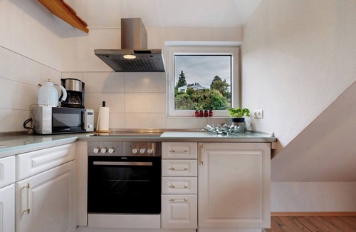 Lahnstein Apartamento | Apartamento 'Im Rosenberg' con terraza privada y Wi-Fi