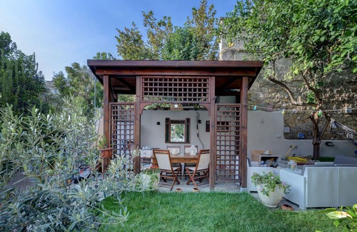 Rione Sanita Casa | Apartment immersed in a lemon grove oasis with an enveloping whirlpool
