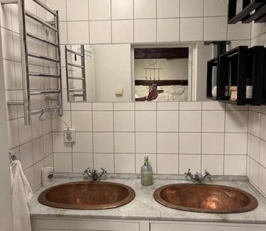 Sodertalje Apartamento | Apartment in 1700s building