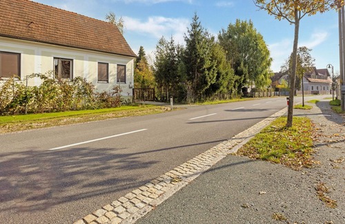 Loipersdorf bei Fuerstenfeld Apartamento | Apartamento en un patio cuadrado renovado en Bad Loipersdorf / Estiria