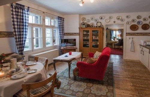 Altenbeken Casa | Apartment in a wooded area on Lake Faak