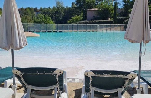 Rouret Apartamento | Apartment in Ardeche in a leisure residence with swimming pools