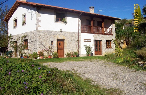 Llamigo Apartamento | Apartamento en casa rural asturiana, cerca de la playa