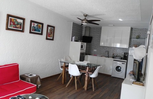 L'Escala Apartamento | APARTAMENTO EN EDGE DE PLAYA CON VISTA AL MAR