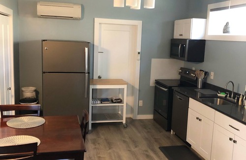 Asheville Apartamento | Apartamento a estrenar en Biltmore Village ESPECIAL DE FEBRERO - TARIFA NOCTURNA $ 100