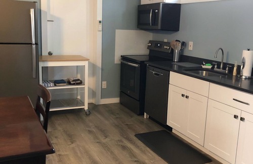 Asheville Apartamento | Apartamento a estrenar en Biltmore Village ESPECIAL DE FEBRERO - TARIFA NOCTURNA $ 100
