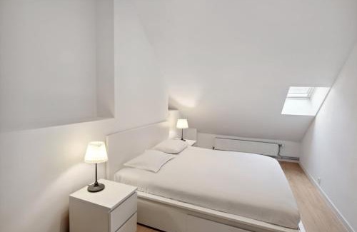 Upper Town Apartamento | Apartment in Brussels, Degroux by Homenhancement SA