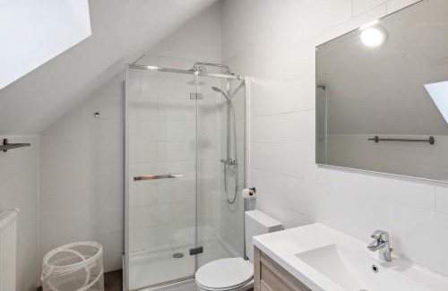 Upper Town Apartamento | Apartment in Brussels, Degroux by Homenhancement SA