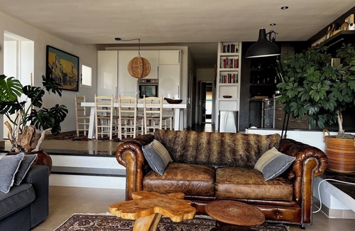 Cadaques Apartamento | Apartamento en Cadaques con aire acondicionado, parking privado y vista al mar.