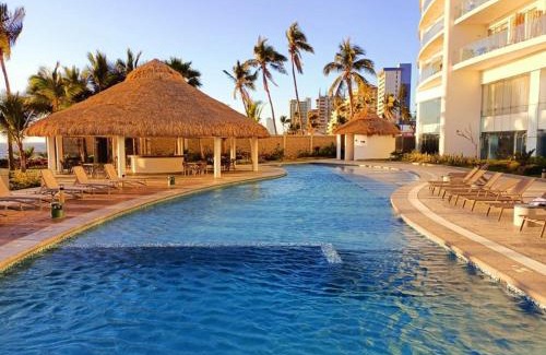 Zona Dorada Apartamento | Apartment In Camino Al Mar with Amazing View of the Ocean, Beach and Swimming Pool