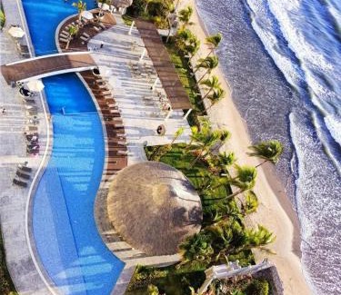 Zona Dorada Apartamento | Apartment In Camino Al Mar with Amazing View of the Ocean, Beach and Swimming Pool