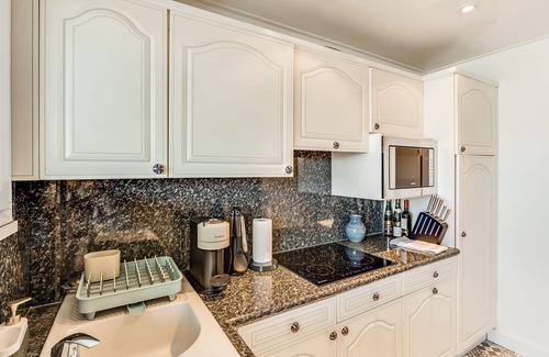 Riou - Petit Juas - Av de Grasse Apartamento | Apartamento en Cannes con 1 habitaciones, capacidad 4