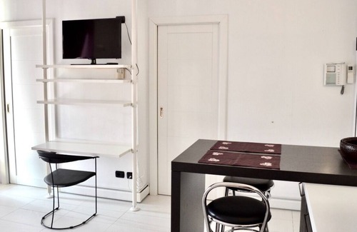 Parma Apartamento | Apartamento en condominio con piscina, Parma Italia