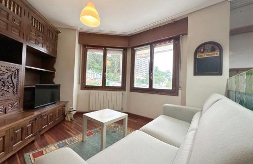Castro Urdiales Apartamento | Apartment in Cotolino