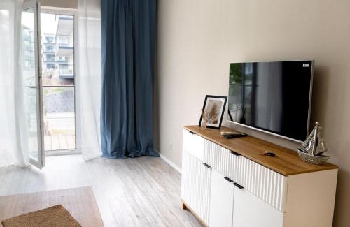 Dziwnow Apartamento | Apartment in Dziwnów by the River & Beach