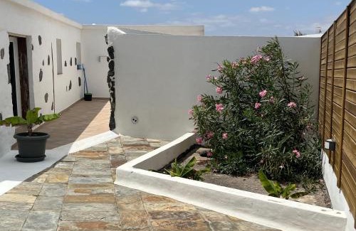 Urbanizacion Famara Apartamento | Apartment in Famara Beach