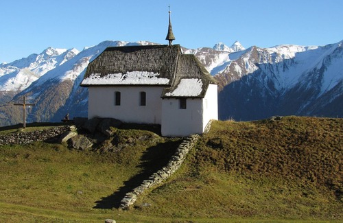 Reckingen Apartamento | Apartamento en Fieschertal con vistas a los Alpes
