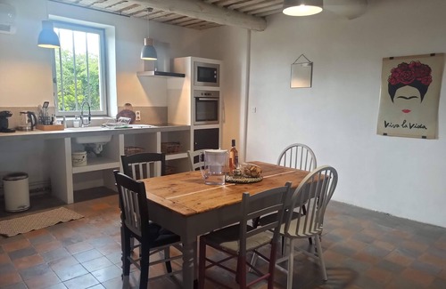Althen-des-Paluds Apartamento | Apartment in Provencal farmhouse near Avignon