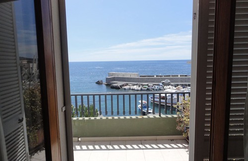 Stazzo Apartamento | Apartamento en el mar