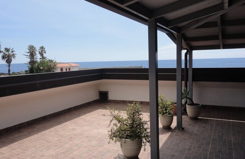 Stazzo Apartamento | Apartamento en el mar
