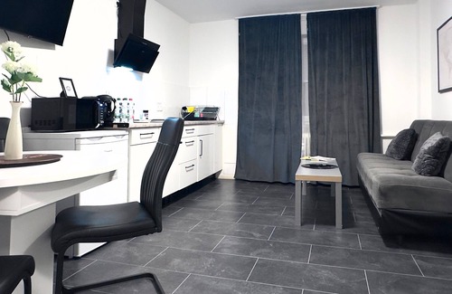 Fuldatal Apartamento | Apartamento 'In Fuldatal - Kassel' con jardín privado y Wi-Fi