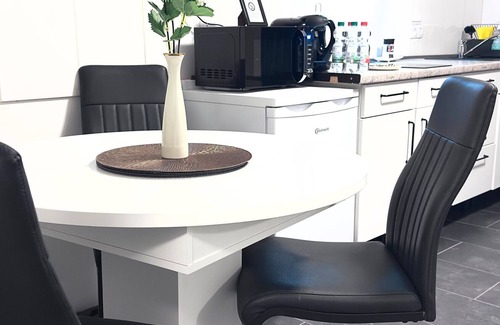 Fuldatal Apartamento | Apartamento 'In Fuldatal - Kassel' con jardín privado y Wi-Fi