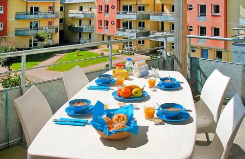 Grandcamp-Maisy Apartamento | Apartment in Grandcamp for 4 Person