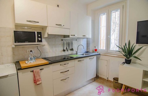 Oltretorrente Apartamento | Apartment in historic center area